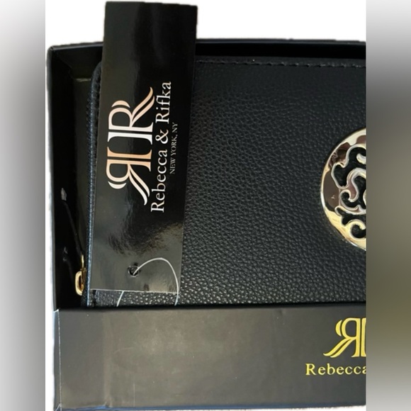 Rebecca & Rifka New York, NY /Wristlet clutch. New with Tags.
